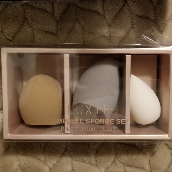 Luxie Other - 3 piece sponge set